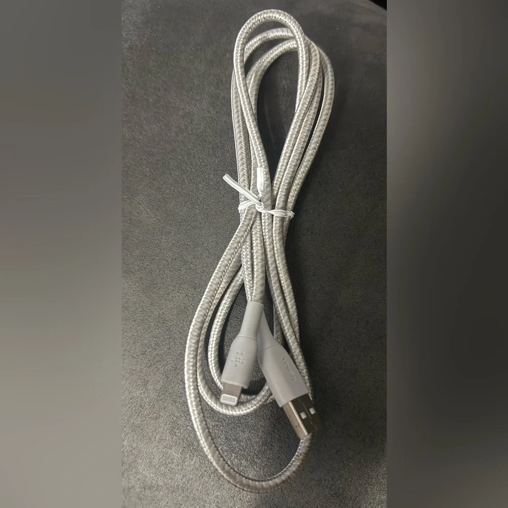 Belkin Grey Boost Braided Cable USB-A to Lightning. 6 Ft
